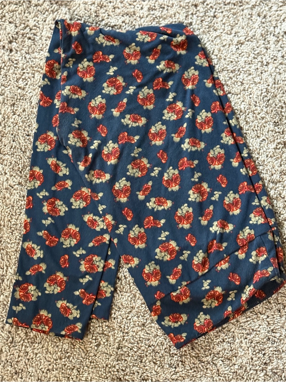 LuLaRoe Navy Leggings with Red Rose and Cream Leavesy